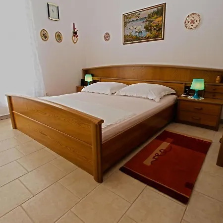 With Parking Space Banjole, - 20813 Apartment